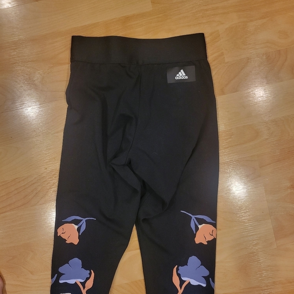 Adidas GFX Floral tights size xs - Picture 10 of 11